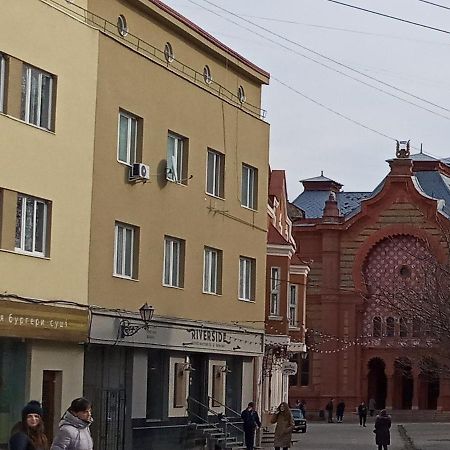 Затишна Двокімнатна Квартира В Самому Серці Ужгорода Użhorod Zewnętrze zdjęcie