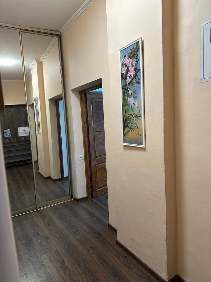 Затишна Двокімнатна Квартира В Самому Серці Ужгорода Użhorod Zewnętrze zdjęcie