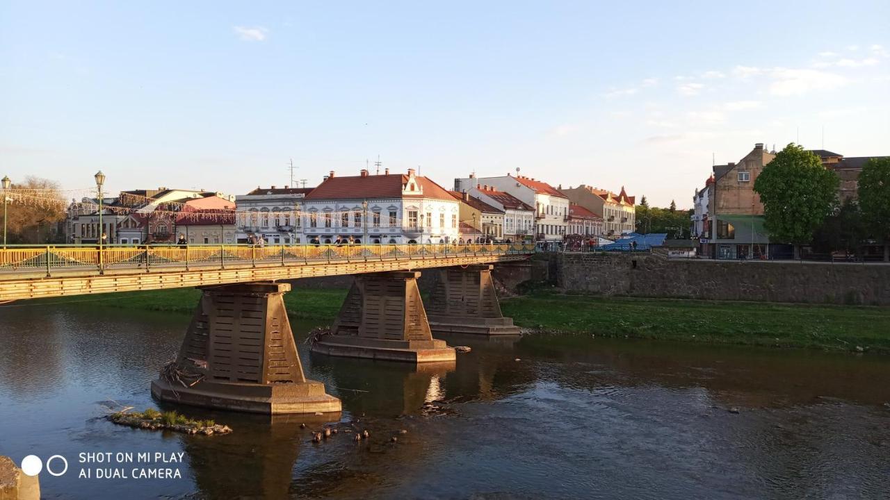 Затишна Двокімнатна Квартира В Самому Серці Ужгорода Użhorod Zewnętrze zdjęcie